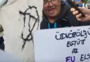 Lincshangulat a mai tüntetésen is: fogatlan őskommunisták támadtak a Hírt TV munkatársára