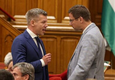 Videó: Gulyás Gergely keményen nekiment Magyar Péternek a parlamentben
