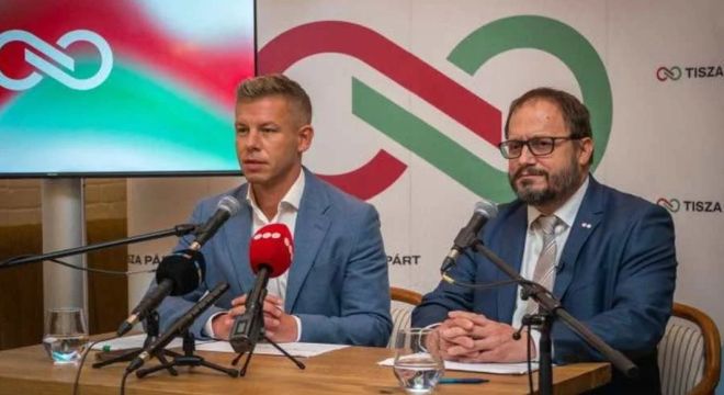 Kiszolgálják a bankszektort? Elképesztő összegeket vesznek el a magyar családoktól Magyar Péterék Kiszolgálják a bankszektort? Elképesztő összegeket vesznek el a magyar családoktól Magyar Péterék