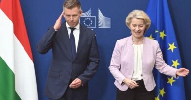 A migrációért felelős uniós biztos kijelentette, a paktum végrehajtását is elvárja Brüsszel a pénzekért cserébe Magyarországtól