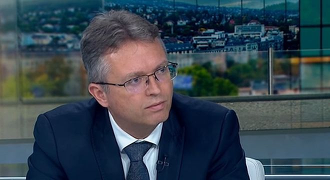„Apa érted futok” felirattal futott Hankó Balázs fia a maratonon!